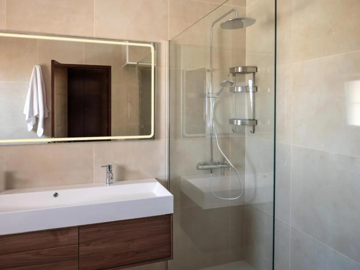 Villa Wudas La Caleta アデヘ